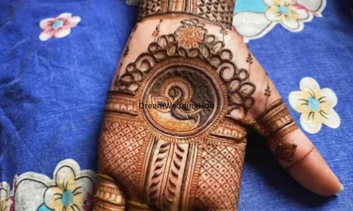 Riyas mehendi art